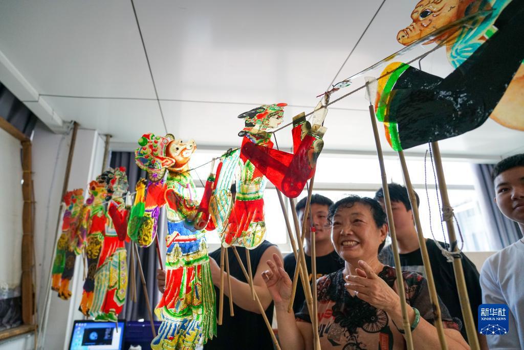 可以上下分的捕鱼游戏